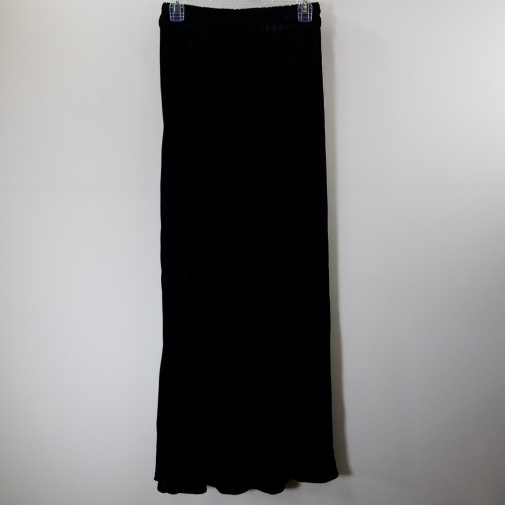 Bryan Emerson Black Velvet Pleated Skirt One Size